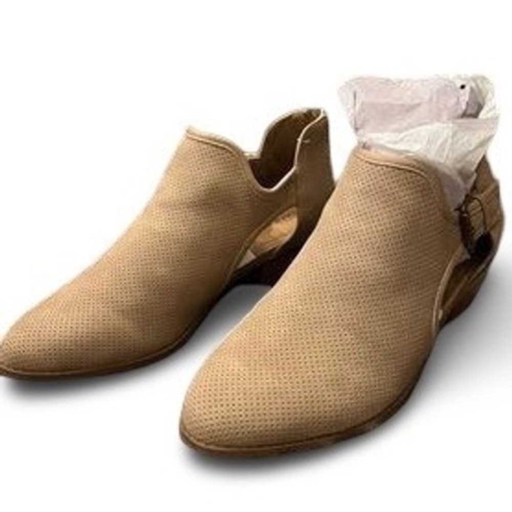 Lane Bryant Taupe Perforated Side Cutout Ankle Booties Sz 9W Low Stacked Heel - Picture 9 of 12